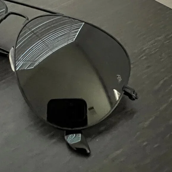 Ray Ban Aviator Black Large Metal Frame - Picture 7 of 7